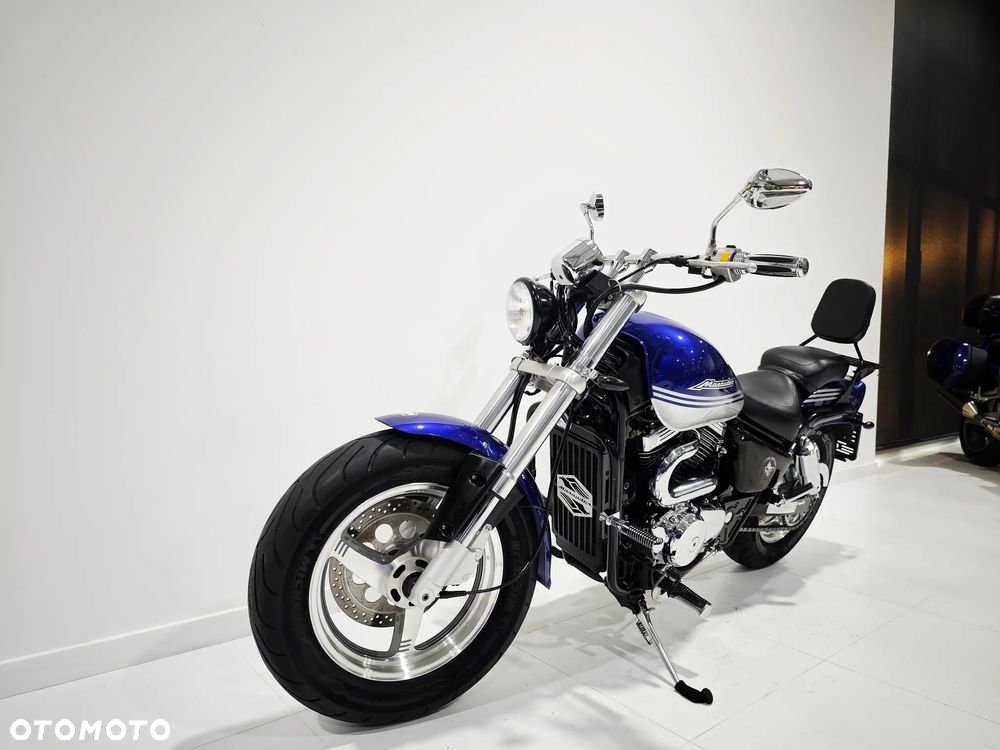 Suzuki Marauder - 3