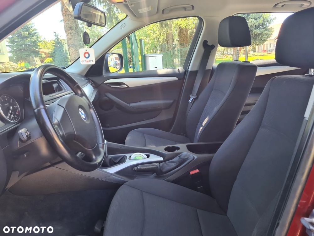 BMW X1 sDrive18i - 13