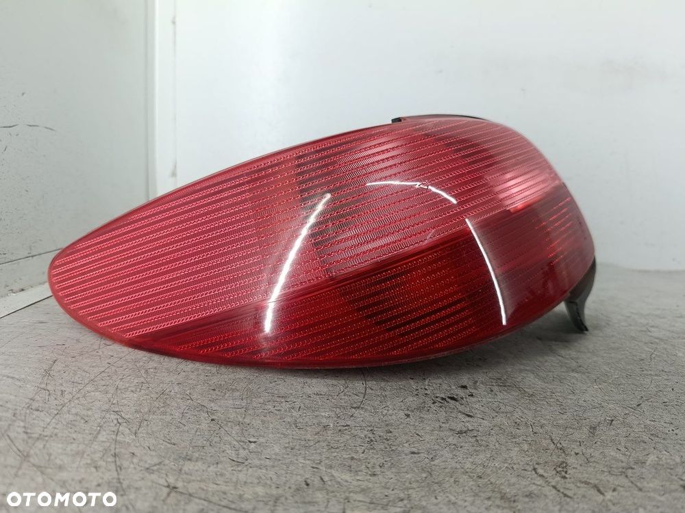LAMPA TYLNA LEWA PEUGEOT 206 CC 2531G  AXO SCINTEX - 6