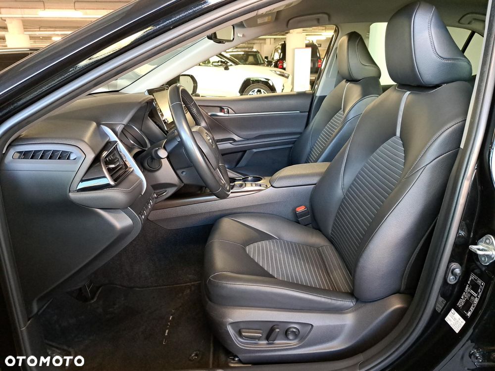 Toyota Camry 2.5 Hybrid Prestige CVT - 11