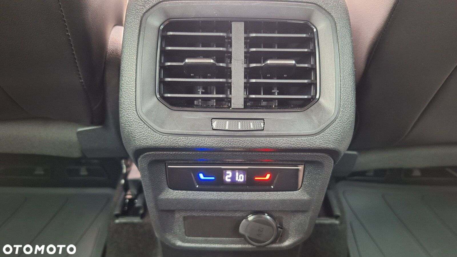 Volkswagen Tiguan 2.0 TDI SCR Urban Sport DSG - 19