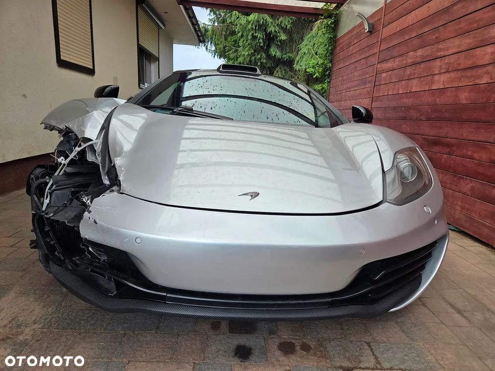 McLaren MP4-12C - 3