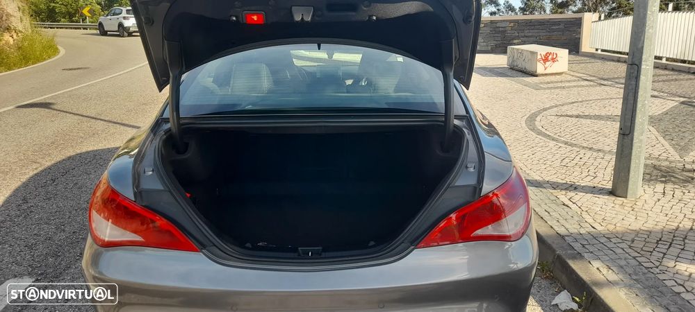 Mercedes-Benz CLA 180 d - 8