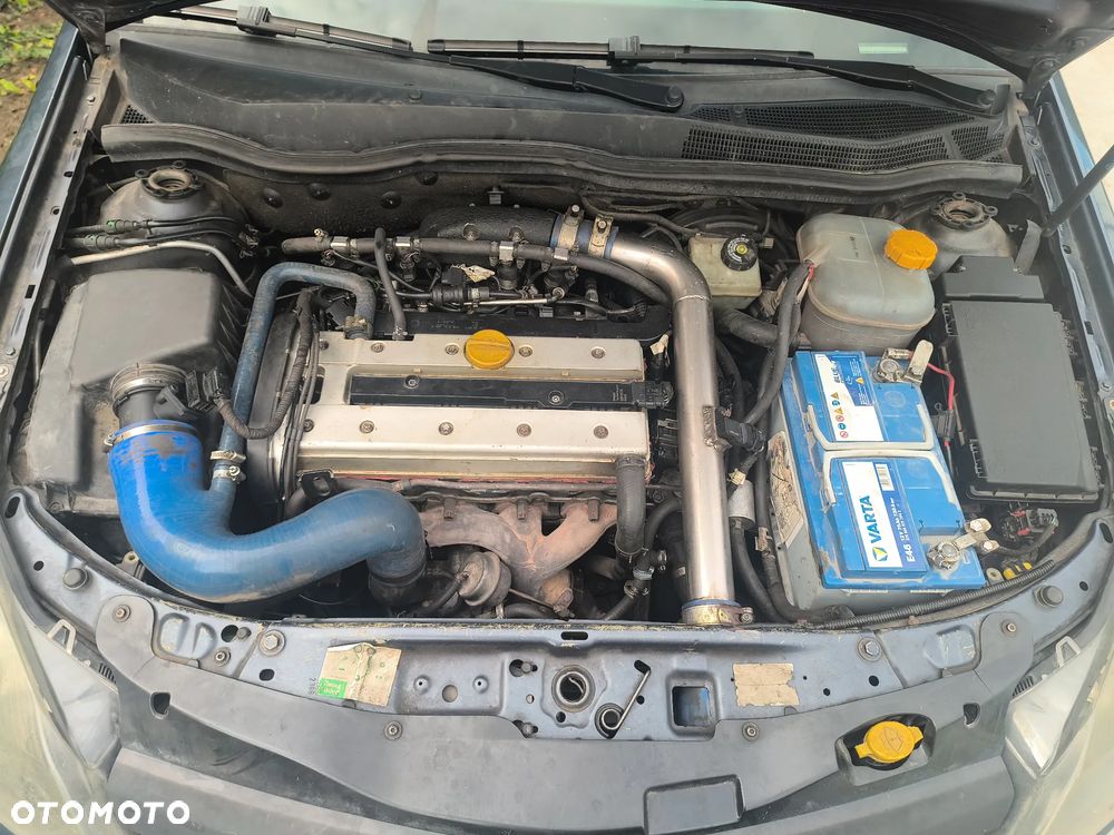 Opel Astra 2.0 T Cosmo - 6