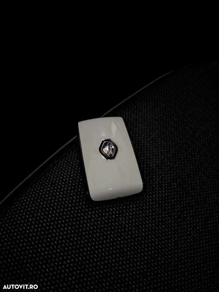 Renault Captur MHEV 140 Techno - 24