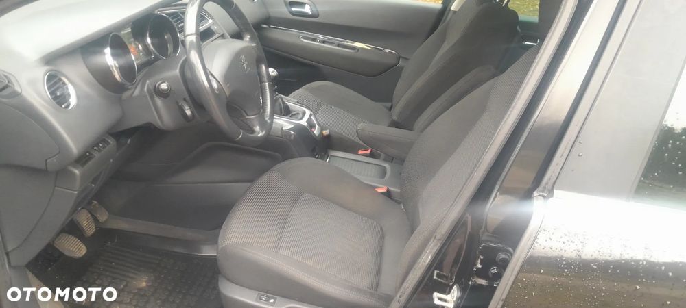 Peugeot 5008 - 15