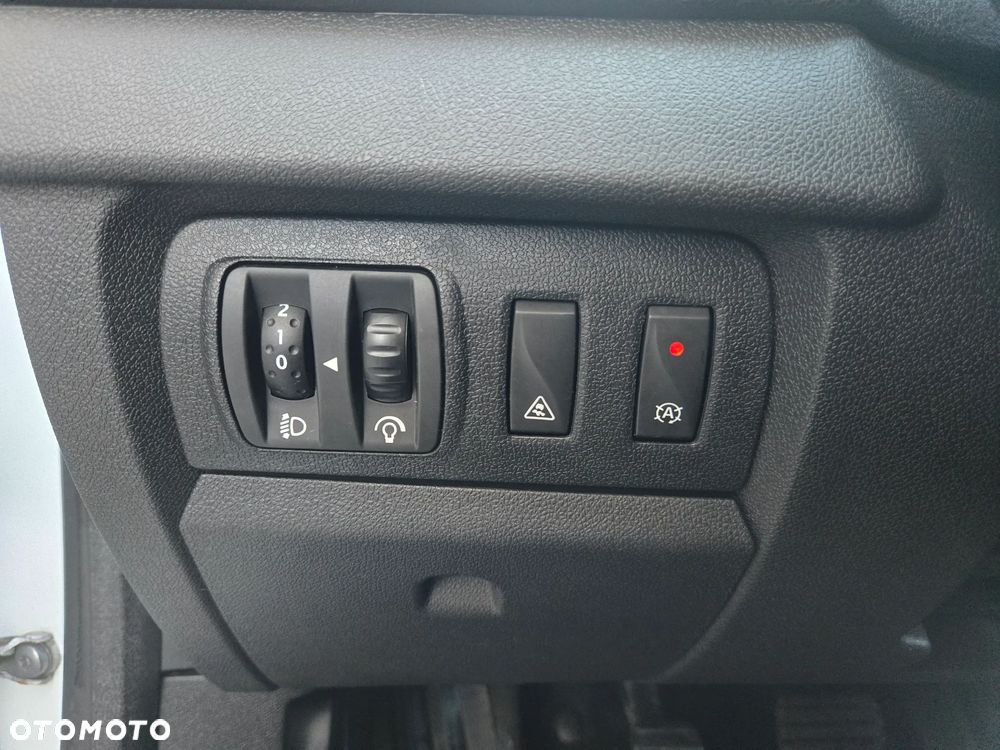 Renault Megane ENERGY TCe 115 Start & Stop Expression - 19