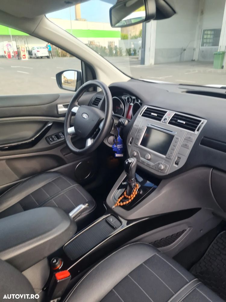 Ford Kuga - 13