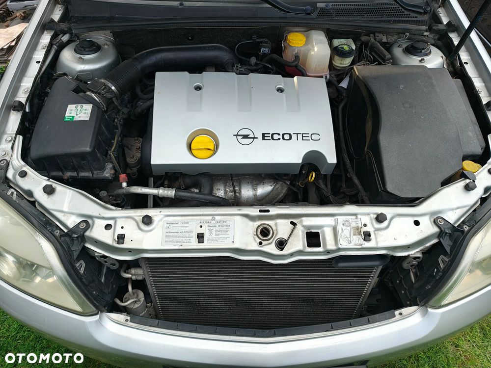 Opel Vectra 1.8 - 18