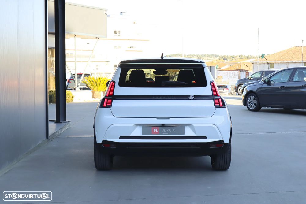 Renault 5 E-Tech 52 kWh Iconic Cinq Autonomia Conforto - 4