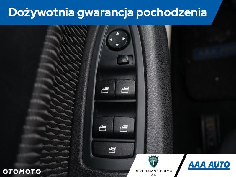 BMW Seria 1 - 23