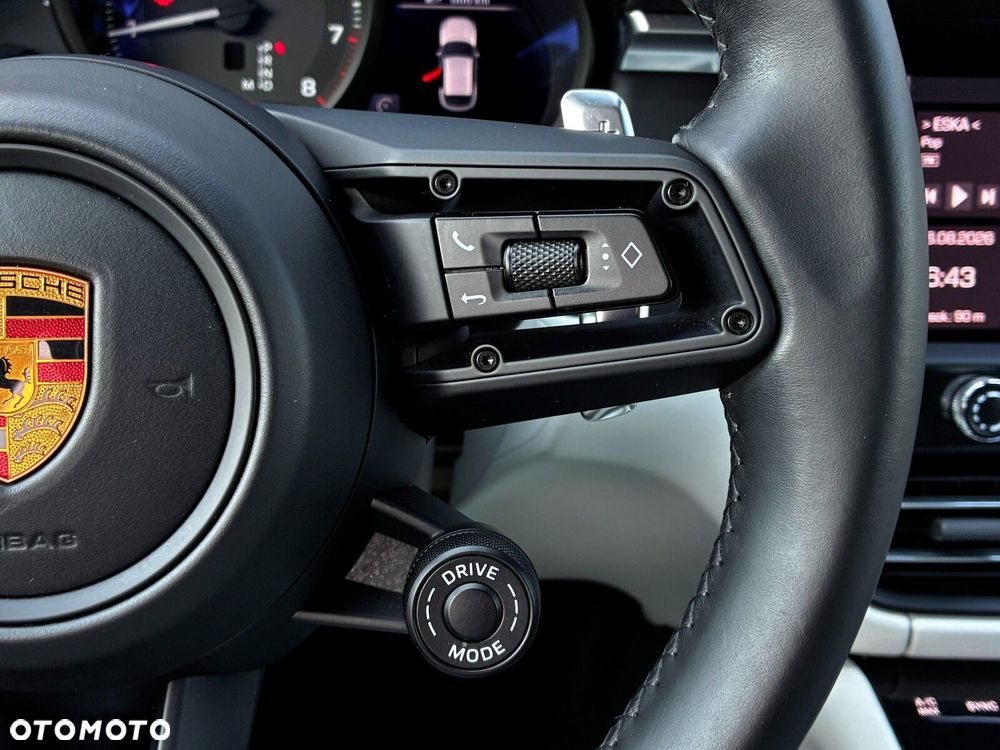 Porsche Macan - 32