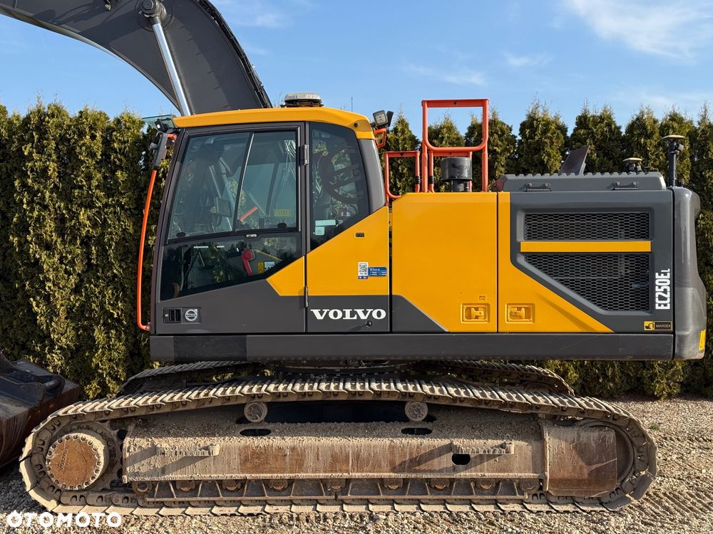 Volvo EC 250 EL - 6