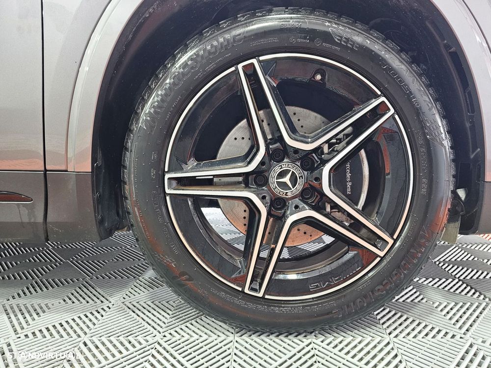 Mercedes-Benz GLA 180 d AMG Line - 9