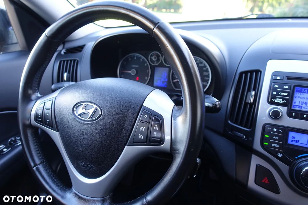 Hyundai i30 i30cw 1.4 Edition 20 - 23