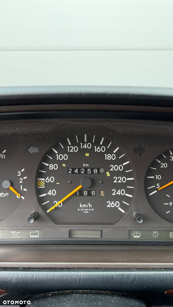 Mercedes-Benz W124 (1984-1993) - 31