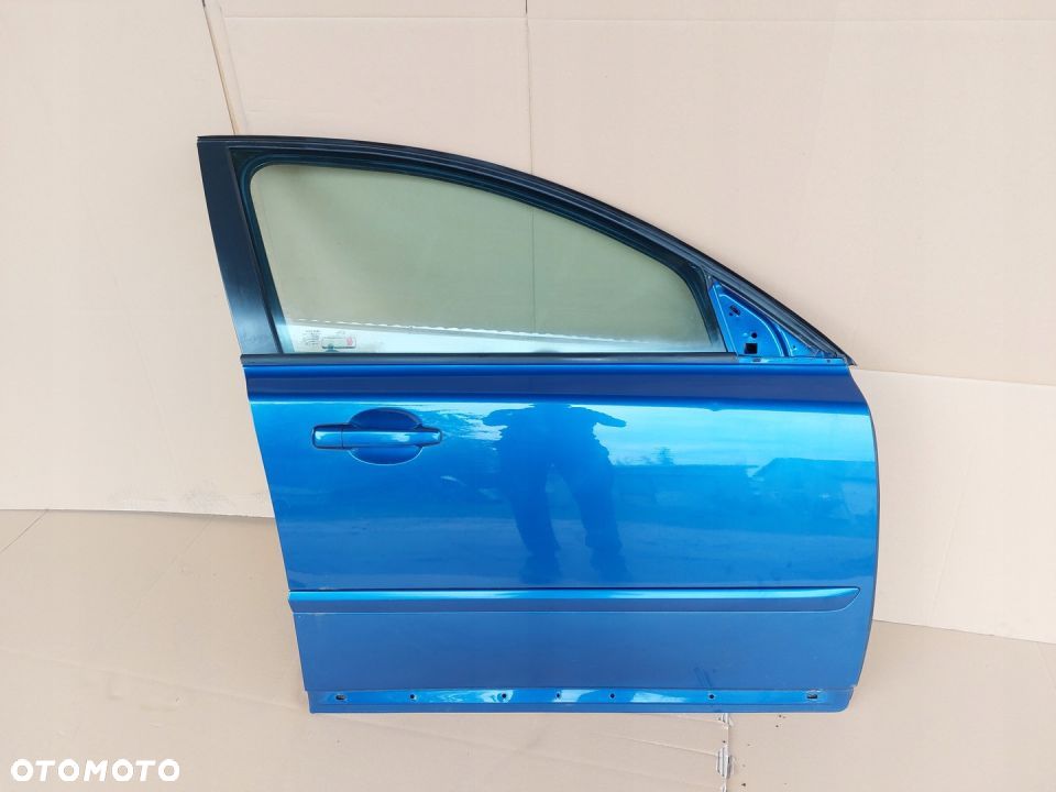 DRZWI PRAWY PRZÓD VOLVO V50 S40 04-12 - 1