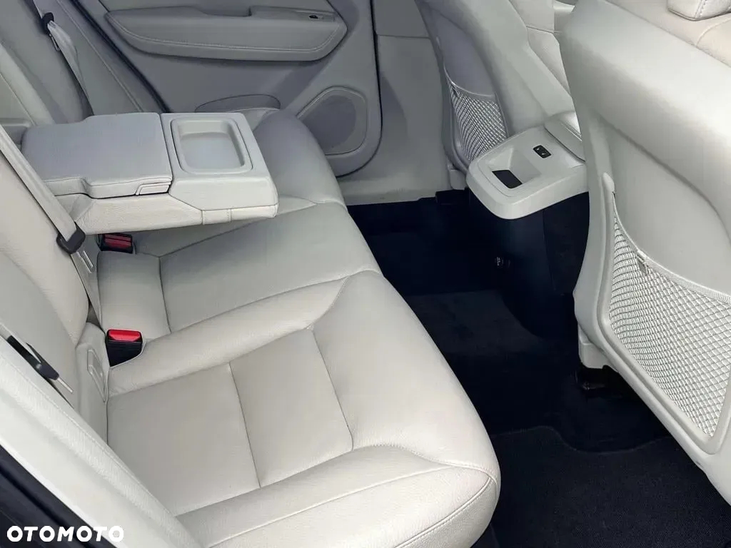 Volvo XC 60 - 14