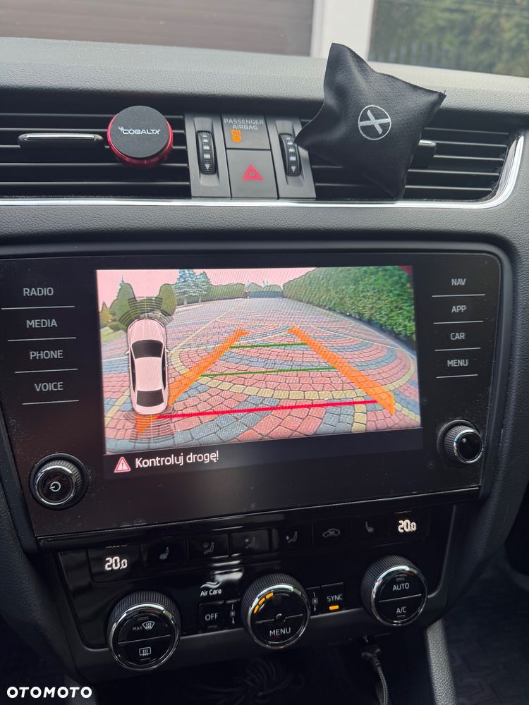 Skoda Octavia 2.0 TSI RS Challenge 245 DSG - 4