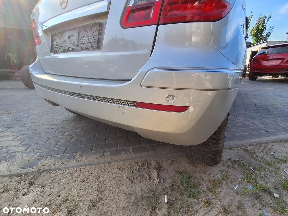 SPRZEDAM MERCEDES B-KLASA W245 TYLNI ZDERZAK NA PDC W KOLOR 761 DO MONTAŻU KOMPLETNY - 13