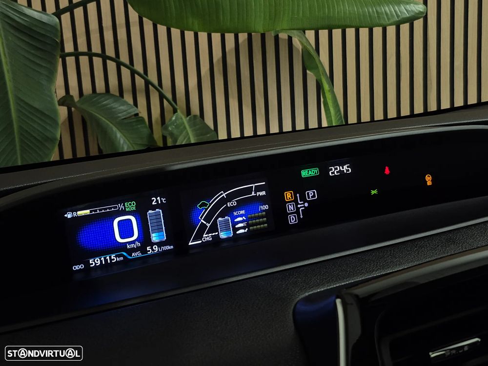 Toyota Prius 1.8 Luxury Pele - 25
