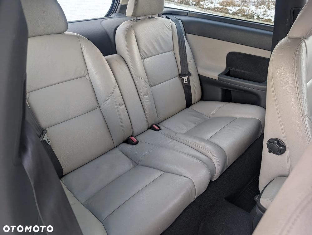 Volvo C30 2.0 Momentum - 29