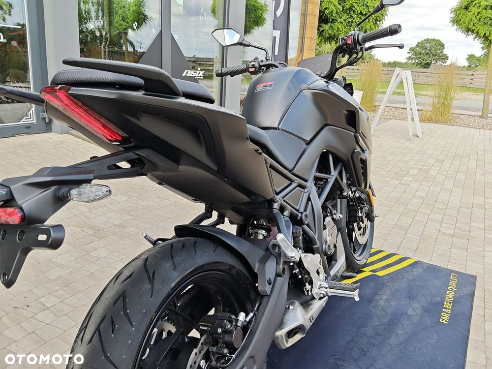 VOGE R125 - 16