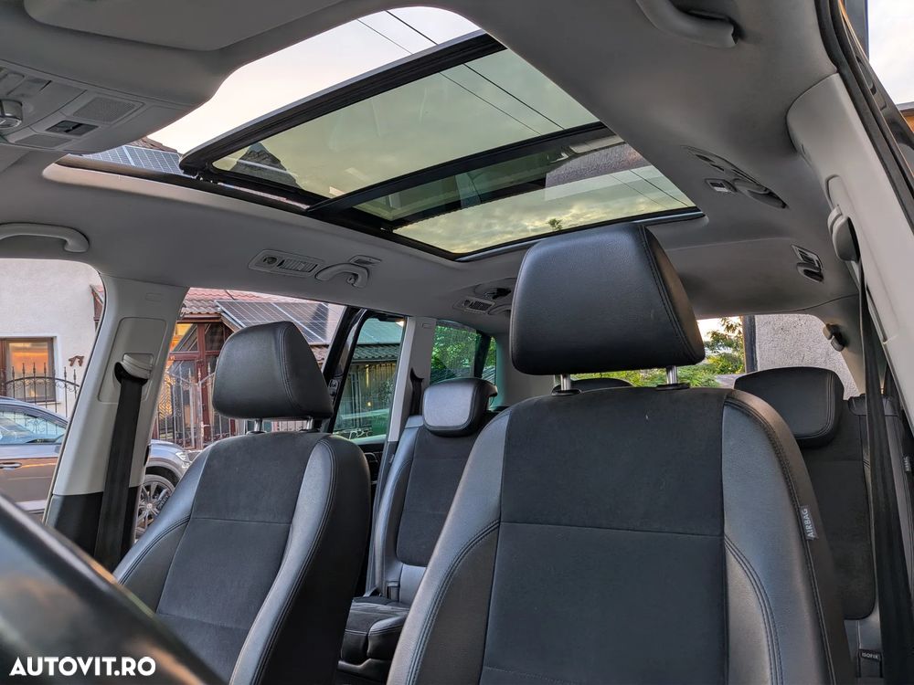 Volkswagen Sharan 2.0 TDI Blue Motion Highline - 17