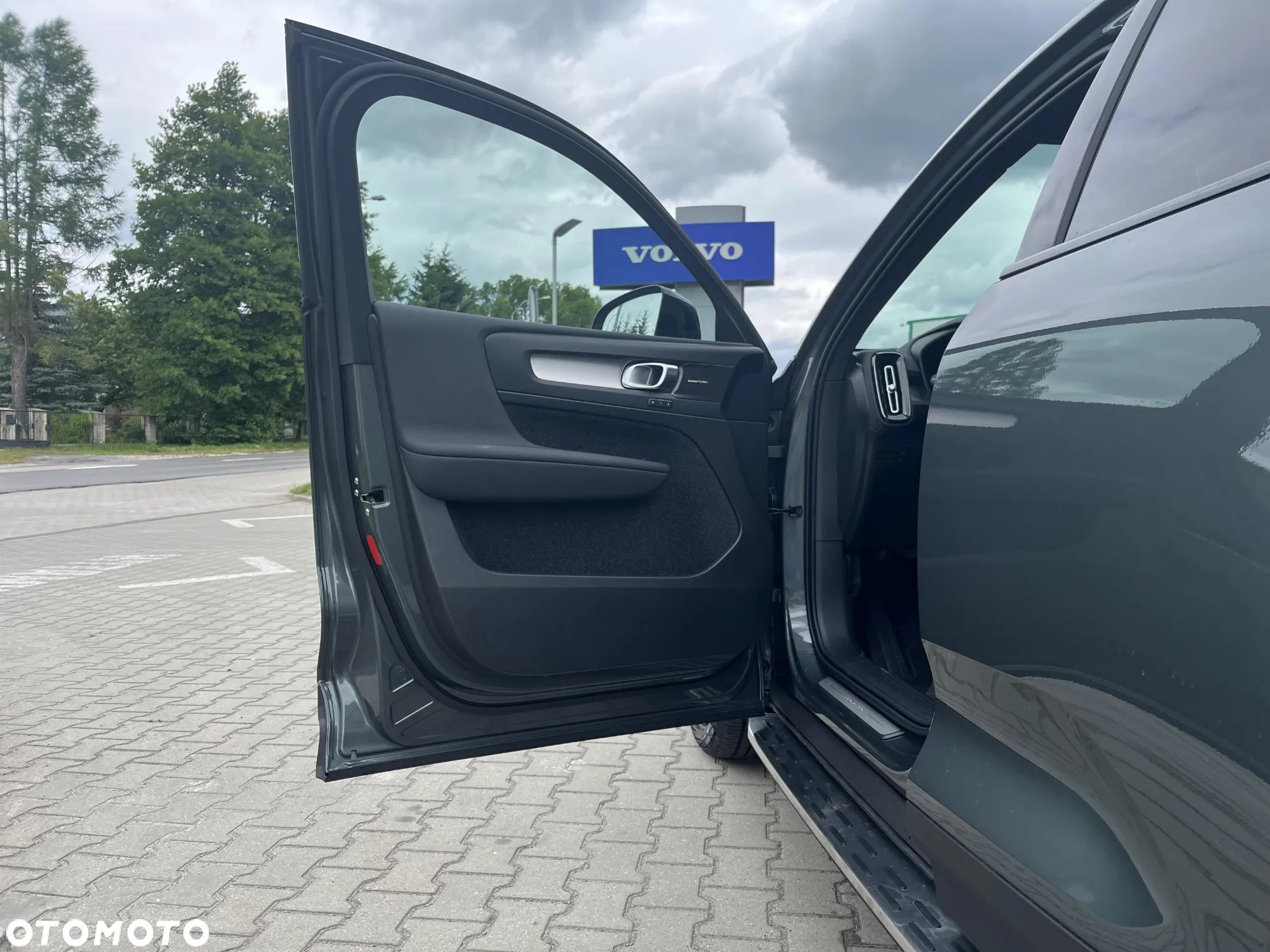 Volvo XC 40 B3 Plus Dark - 16