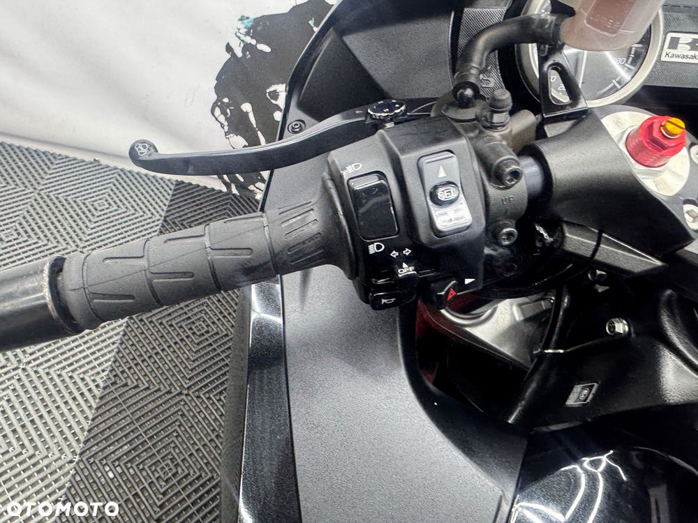 Kawasaki ZZR - 23