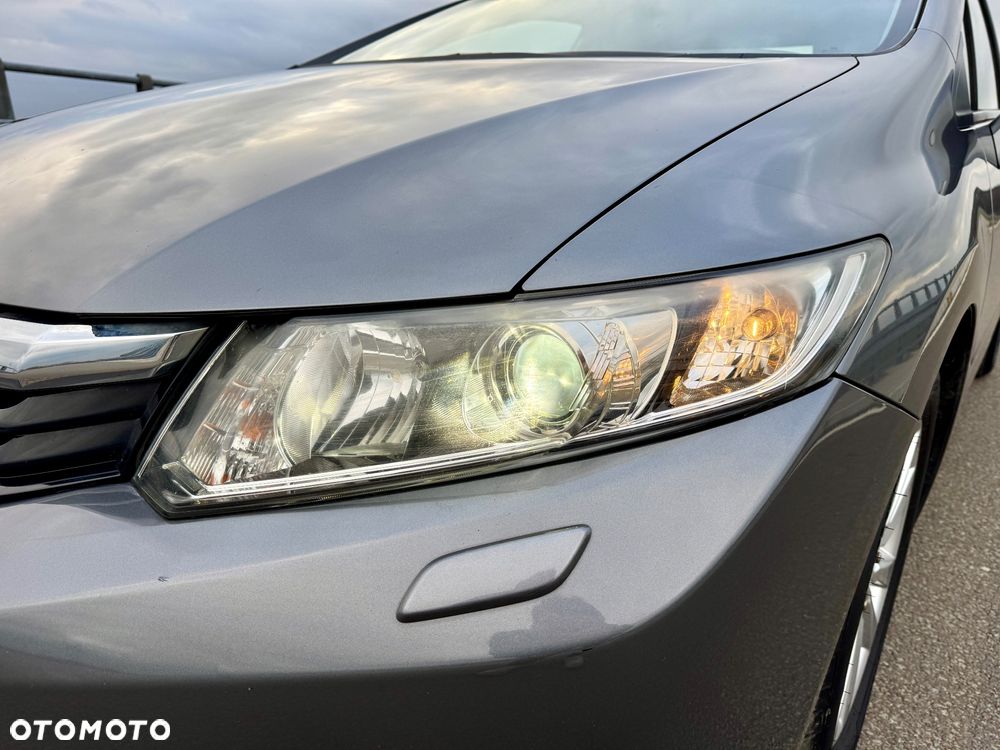 Honda Civic 1.8 Executive i-SHIFT - 12