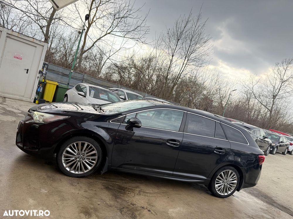 Toyota Avensis 2.0 D-4D Elegance - 34