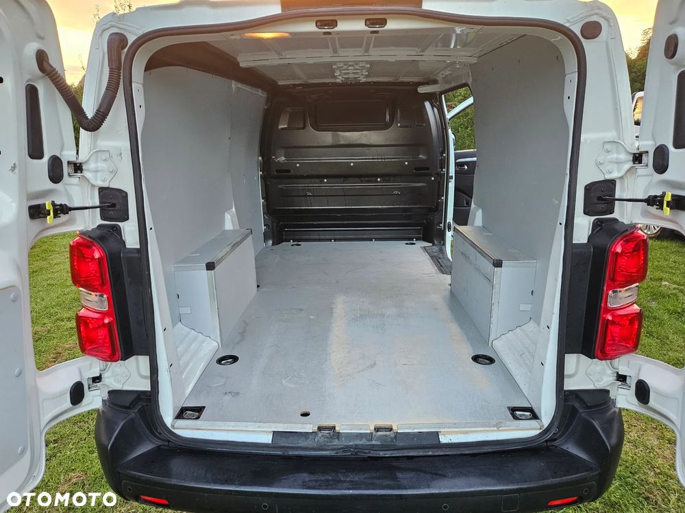 Opel Vivaro - 22