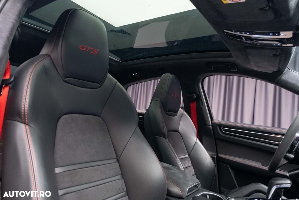 Porsche Cayenne Coupe - 40