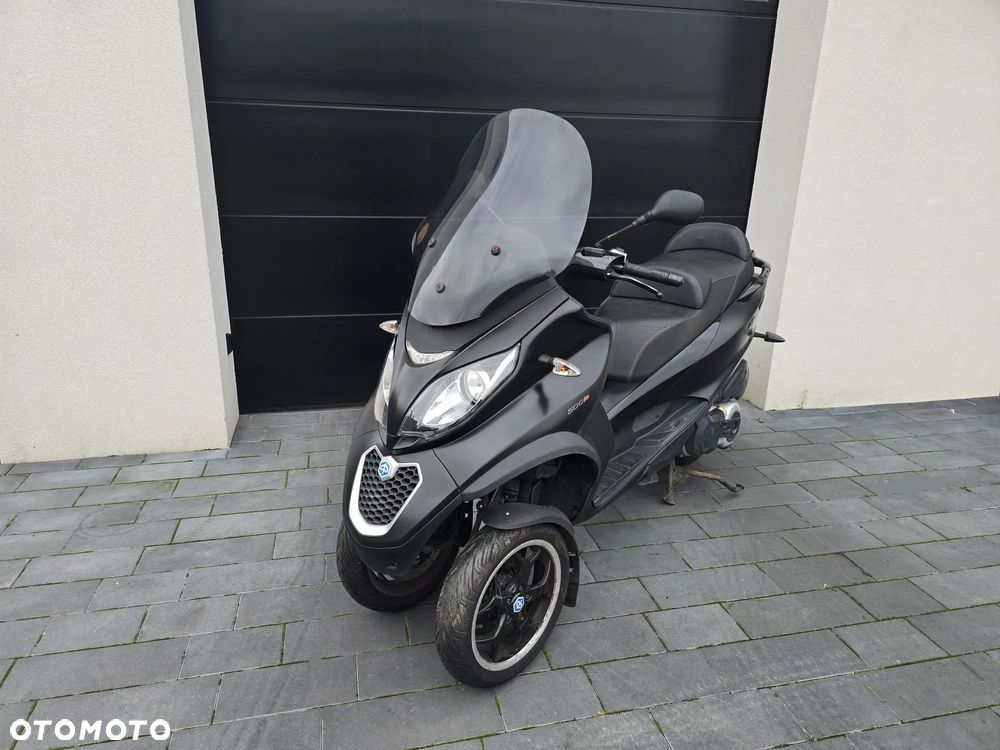 Piaggio MP-3 - 5