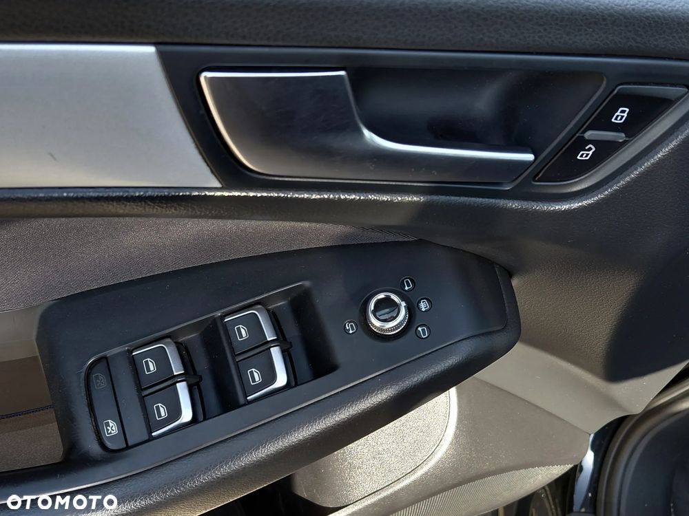 Audi Q5 2.0 TDI Quattro (clean diesel) - 29