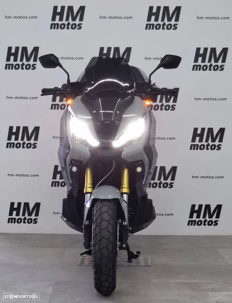 Honda X-ADV 750 - 4