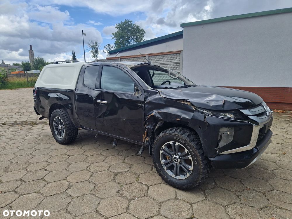 Mitsubishi L200 - 3