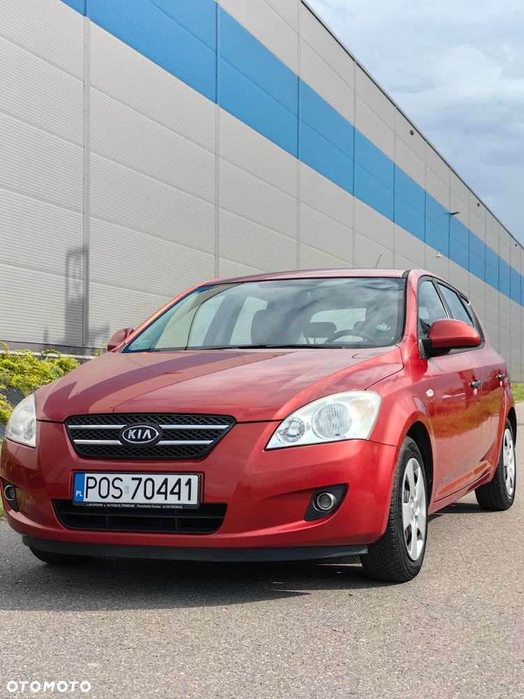 Kia Ceed 1.6 Comfort - 12