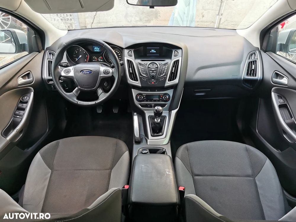 Ford Focus 1.6 TDCI DPF Silver Magic - 9