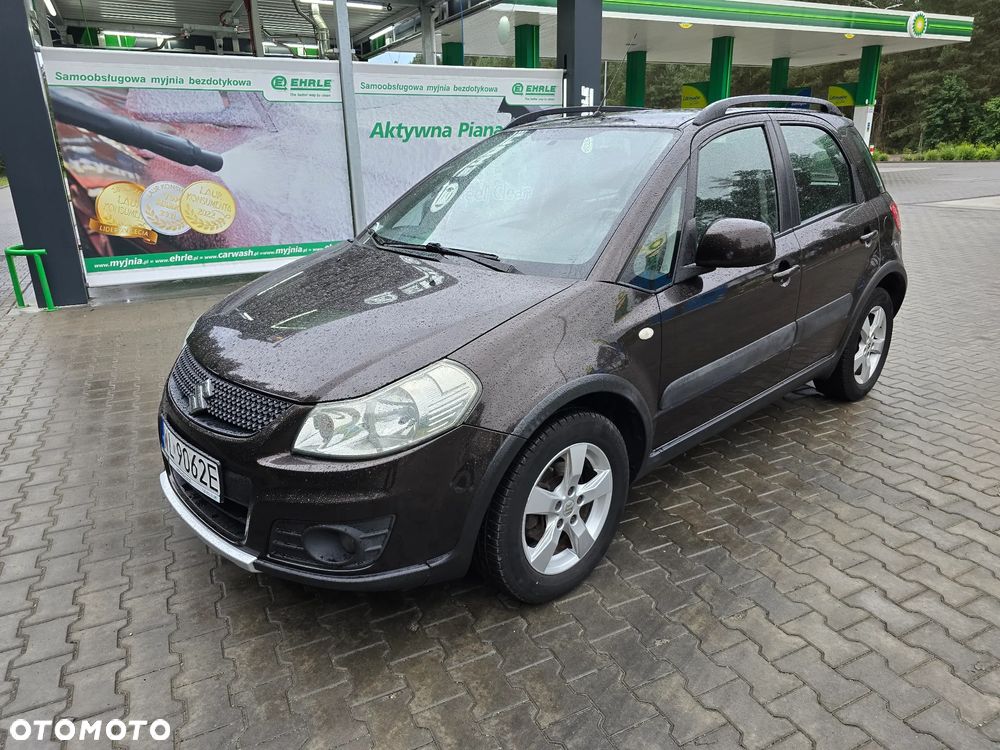 Suzuki SX4 1.6 Comfort Plus - 1
