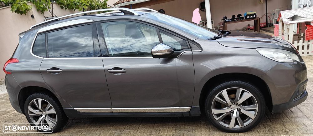 Peugeot 2008 1.6 e-HDi Allure - 5