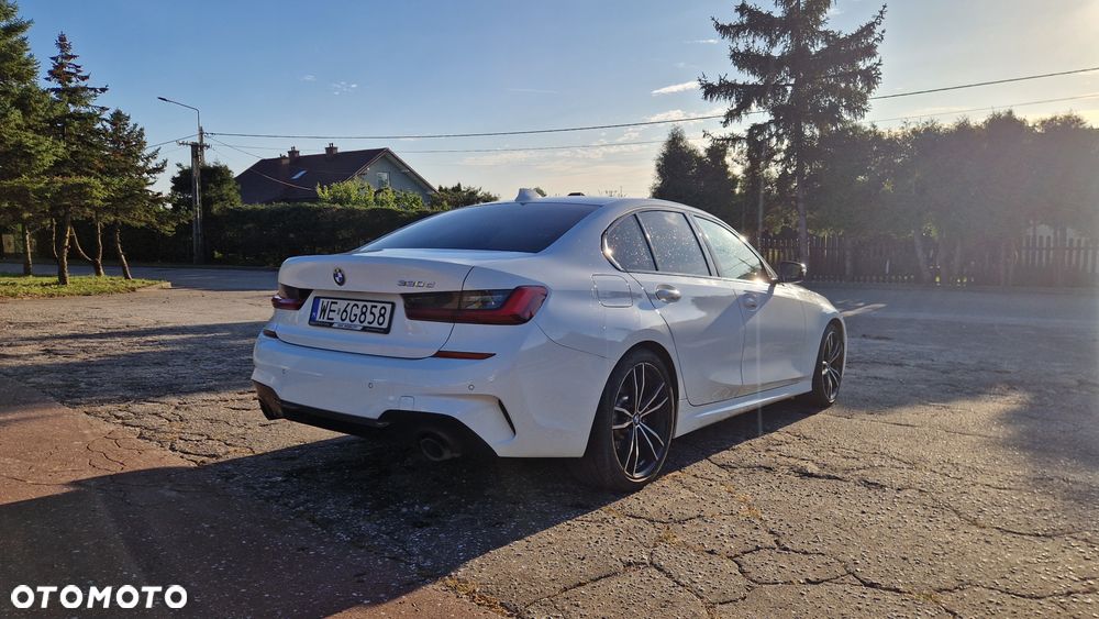 BMW Seria 3 330d MHEV M Sport sport - 5