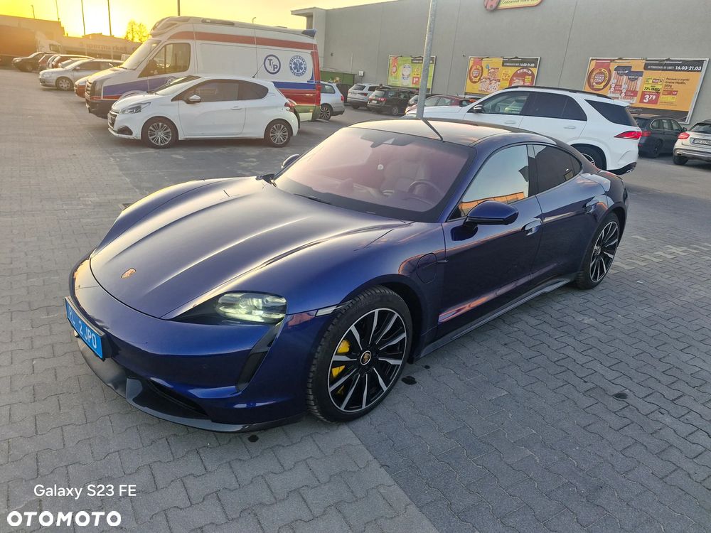Porsche Taycan Turbo S - 10