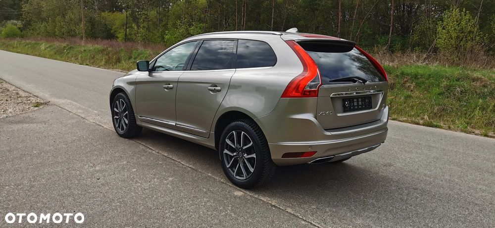 Volvo XC 60 T5 AWD Momentum - 15
