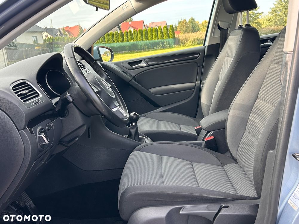 Volkswagen Golf - 16