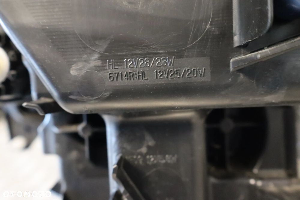 LAMPA PRZEDNIA PRZÓD PRAWA MITSUBISHI ECLIPSE CROSS LIFT FULL LED 2020- - 26