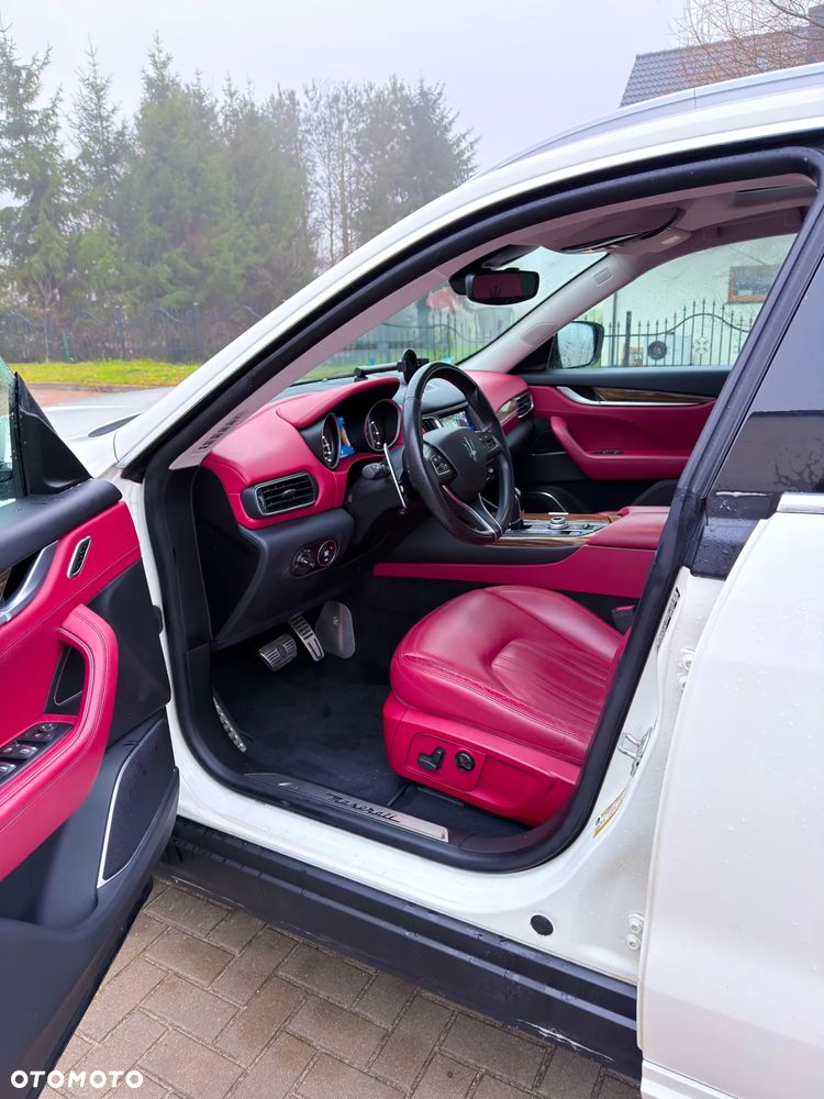 Maserati Levante S Q4 - 13