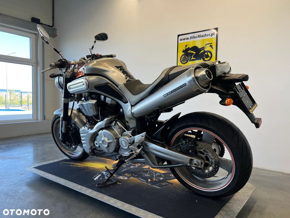 Yamaha MT - 3