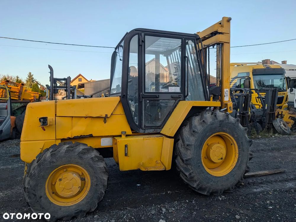 JCB 926 Terenowy 4x4 - 10